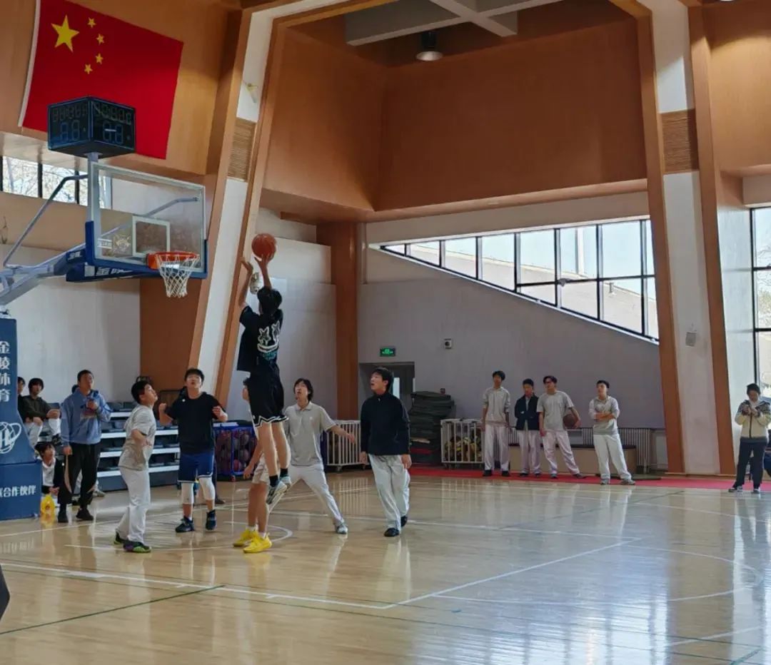 为什么一些职业球员罚球命中率不高?_1